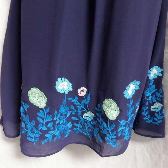 "LOFT" BLUE FLORAL EMBROIDERED SLEEVELESS BOHO SWING TRAPEZE DRESS SZE: 2P NWT - Picture 3 of 5